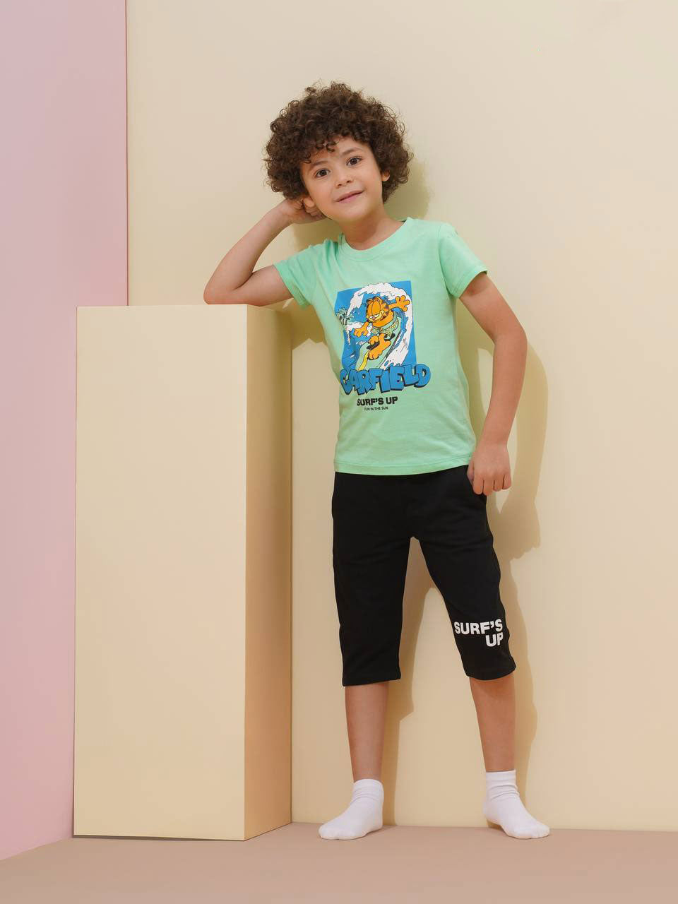 "garfield" pajama set